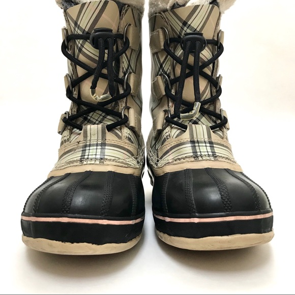 Sorel: waterproof plaid “Yoot Pac” boots (5) - Picture 4 of 11